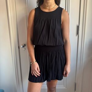 Soft joie Black Sleeveless dress with cinched ruched waist size medium